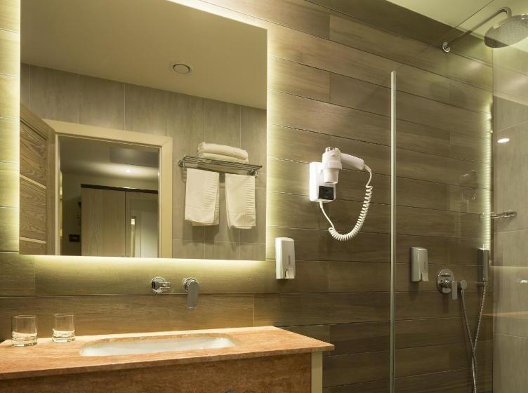 اتاق سوپریور, Exclusive Hotel & More