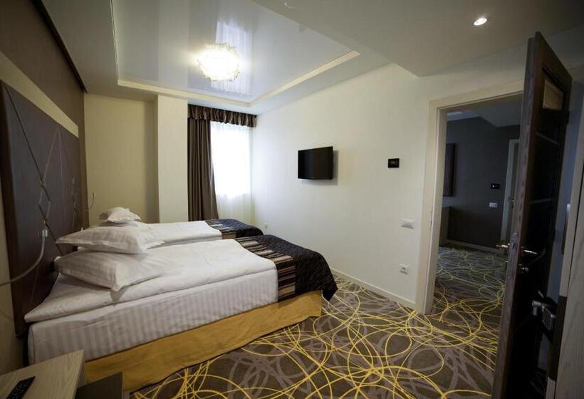 سوییت, Exclusive Hotel & More