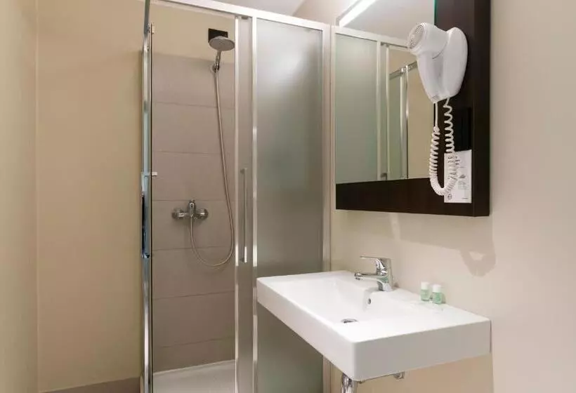 Standard-invahuone, B&b Hotel Milano San Siro
