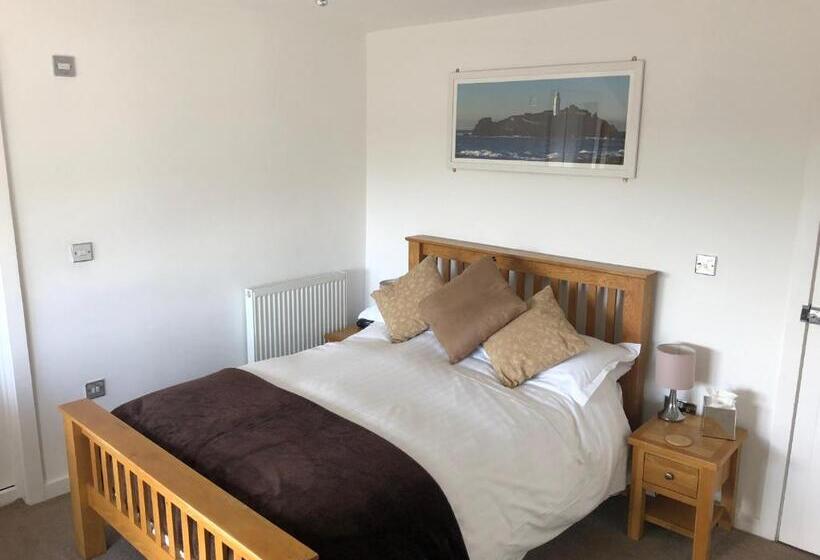 Номер Deluxe, The Dolphin Tavern