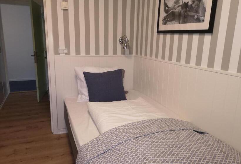 חדר יחיד בסיסי, Gl. Avernæs Sinatur Hotel & Konference