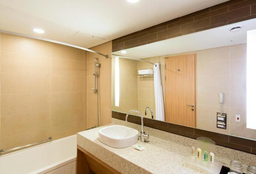 غرفة قياسية مطلة على الجبل, Holiday Inn Resort Alpensia Pyeongchang, An Ihg