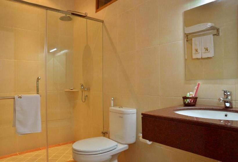 חדר סטנדרט עם מיטת קינג, Kertanegara Premium Guest House