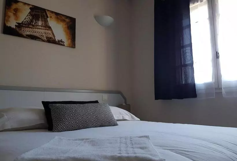 Üç Kişilik Standart Oda, Le Sainte Florence