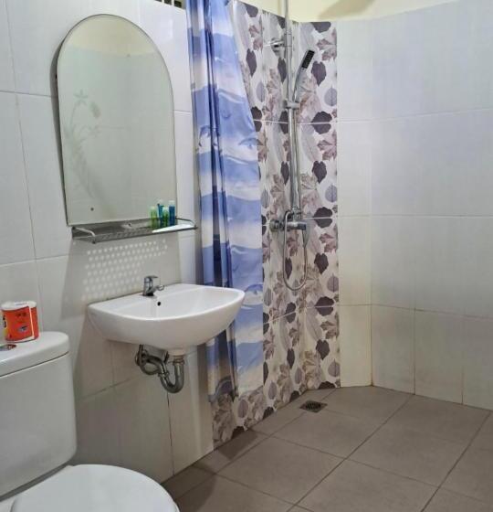 בקתה סופריור, Lovina Beach