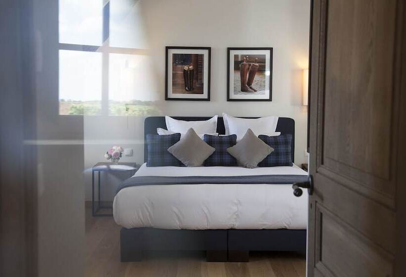 スイート, Manoir De Surville