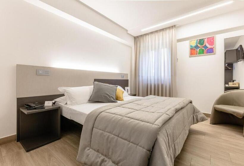 اتاق چهارنفره مدیریتی, Miletto