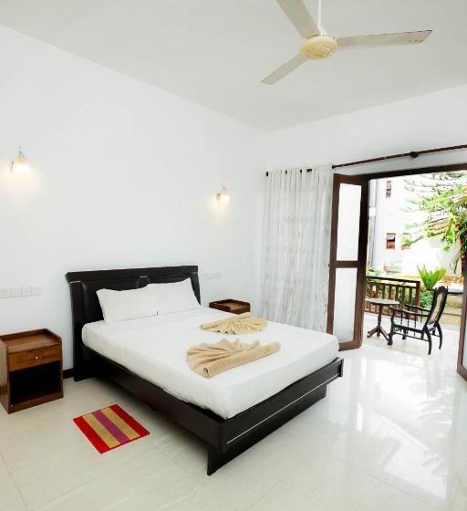 标准间带阳台, Neptune Bay