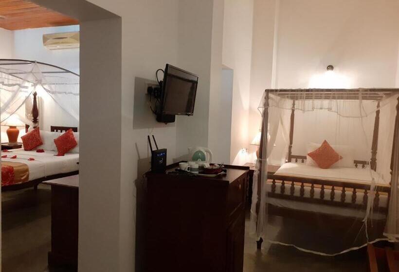 Номер Стандарт Трехместный, Nooit Gedacht Heritage