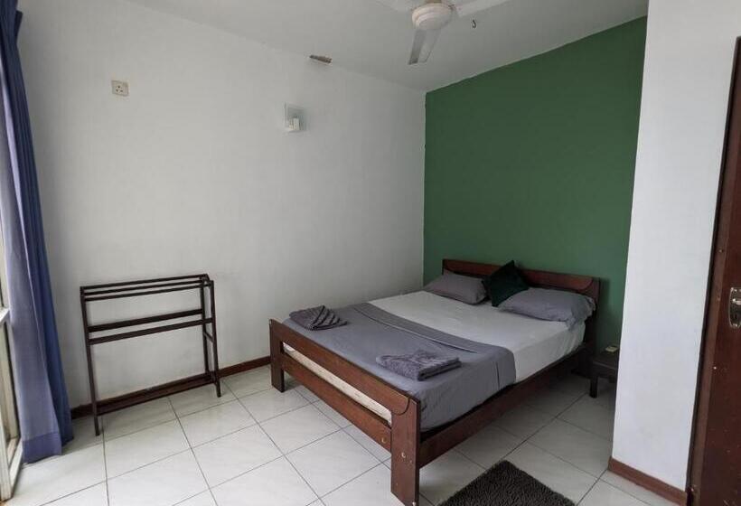 اتاق خانوادگی, Palmyrah Residencies