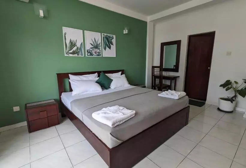 اتاق سوپریور با چشم‌انداز دریا, Palmyrah Residencies