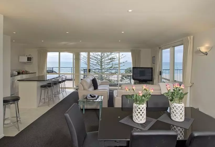 1ベッドルームペントハウスアパート, Pavilion Beachfront Apartments