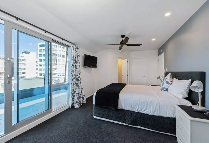 1ベッドルームペントハウスアパート, Pavilion Beachfront Apartments