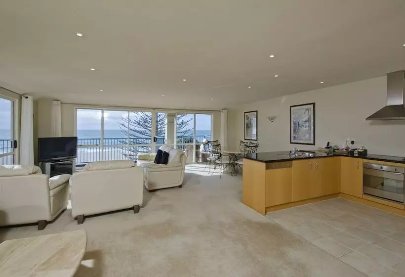 ペントハウス2ベッドルームアパート, Pavilion Beachfront Apartments