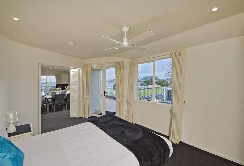 1ベッドルームペントハウスアパート, Pavilion Beachfront Apartments