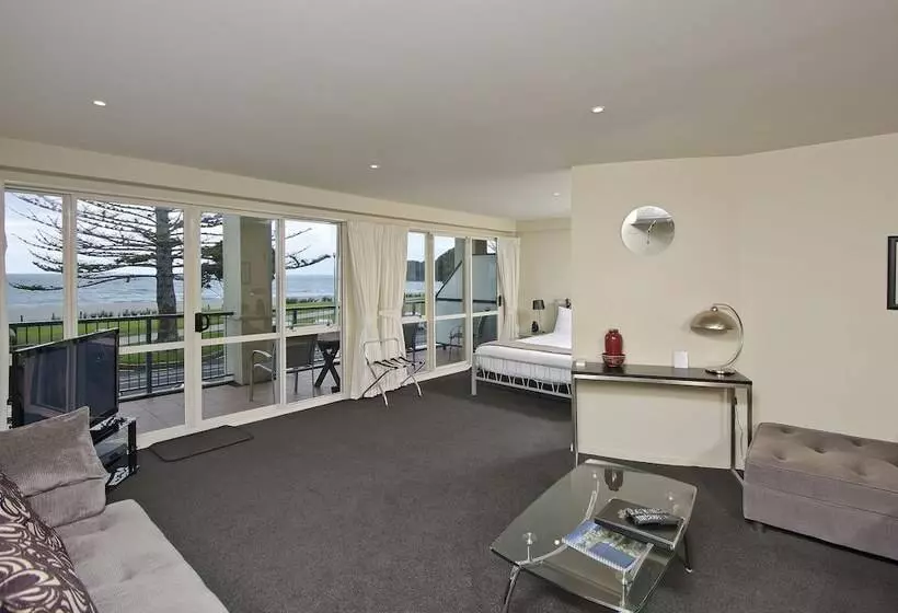 海の見える2ベッドルームアパートメント, Pavilion Beachfront Apartments