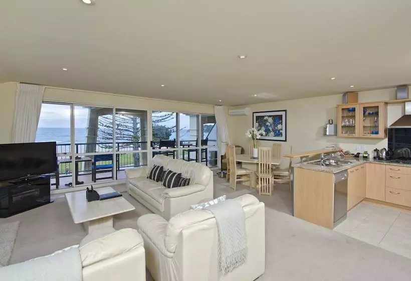 海の見える2ベッドルームアパートメント, Pavilion Beachfront Apartments