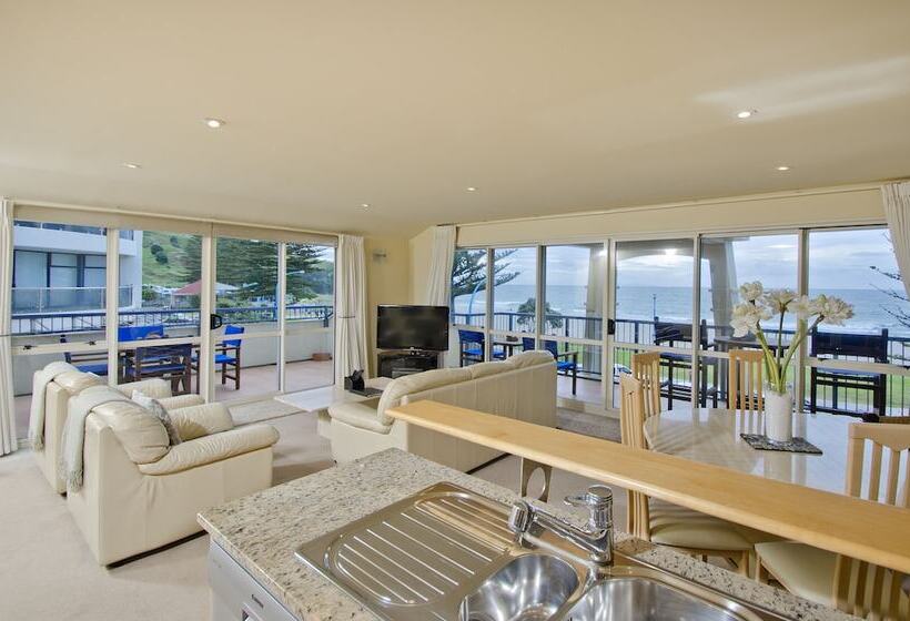 침실 2개 바다 전망 아파트, Pavilion Beachfront Apartments