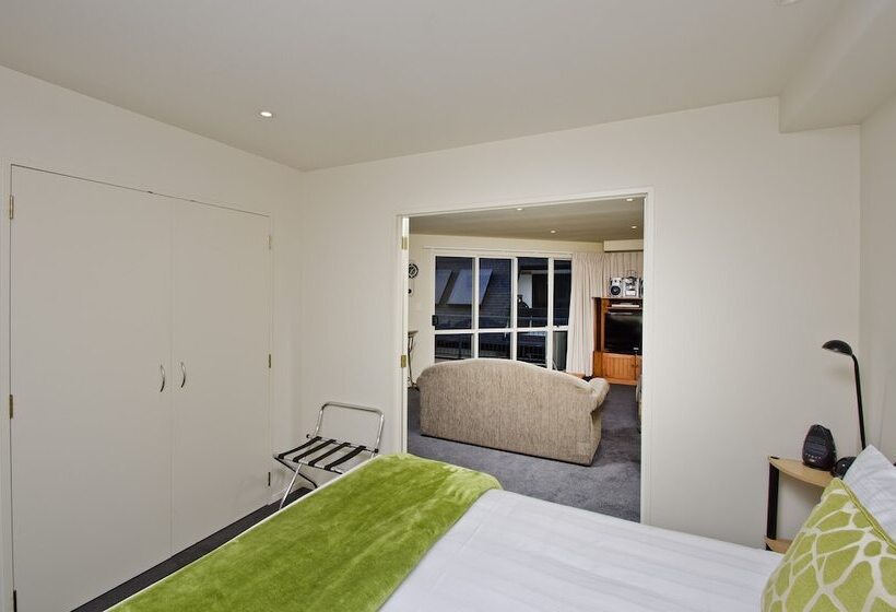 侧面带海景及2个卧室的公寓, Pavilion Beachfront Apartments
