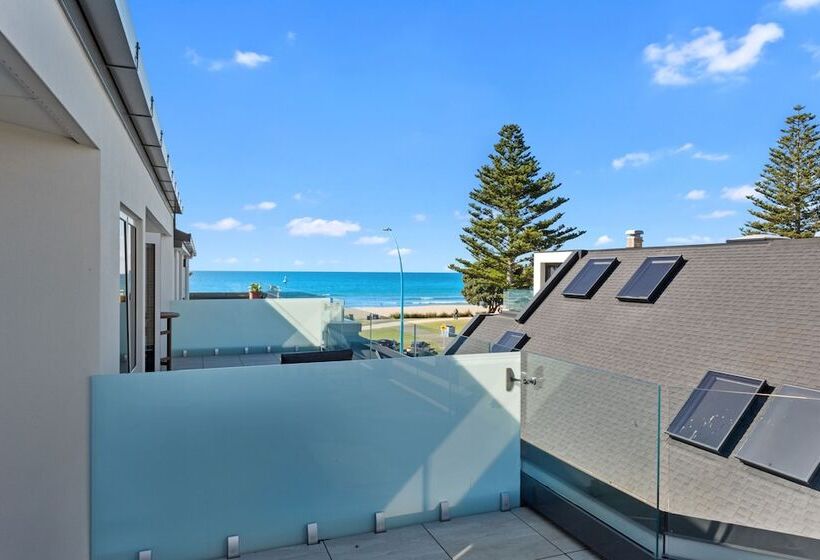 침실 1개 아파트 측면 바다 전망, Pavilion Beachfront Apartments