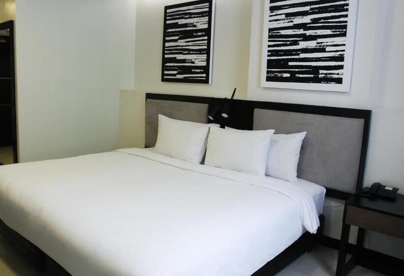 חדר דחוקס עם מיטת קינג, Summit Hotel Magnolia