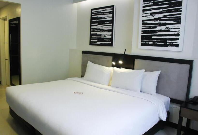 חדר דחוקס עם מיטת קינג, Summit Hotel Magnolia