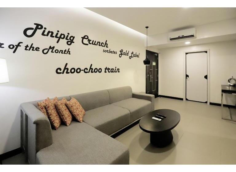 מיטת קינג בסוויטה, Summit Hotel Magnolia