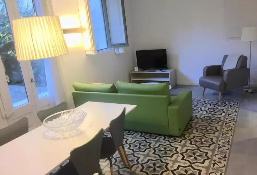 １ベッドルームインサイドアパートメント, The Museum Apartments