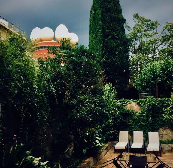 آپارتمان 1 خوابه اینتریور, The Museum Apartments