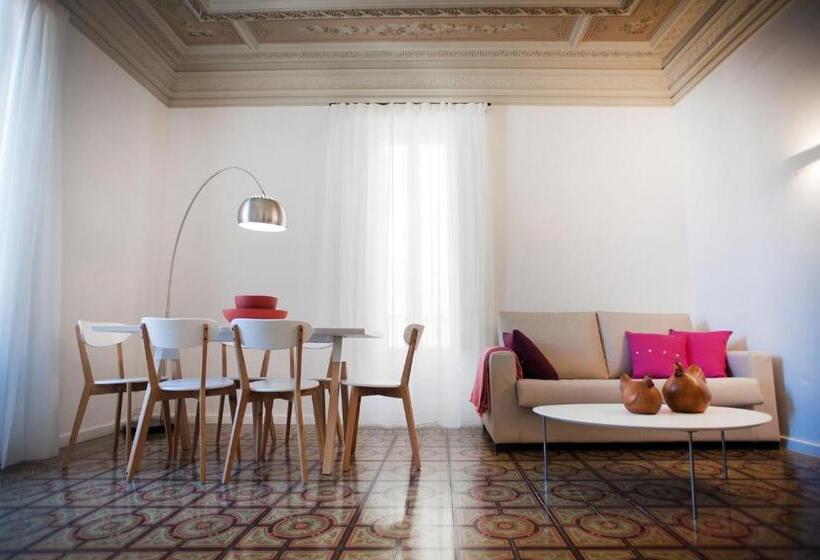 آپارتمان 1 خوابه, The Museum Apartments