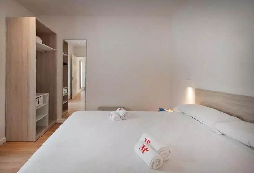 バルコニー付き１ベッドルームアパートメント, The Museum Apartments