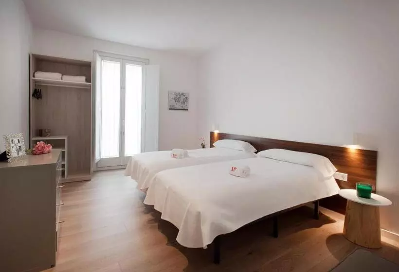バルコニー付き１ベッドルームアパートメント, The Museum Apartments