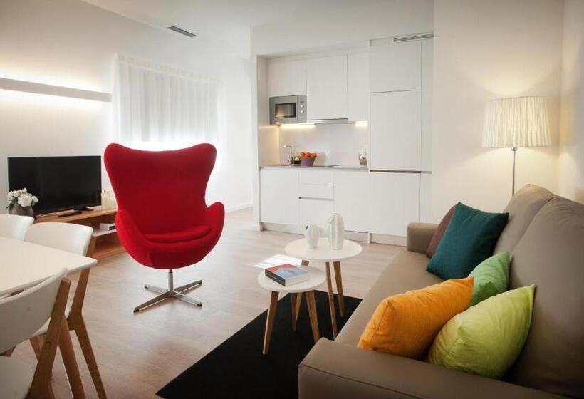 آپارتمان 1 خوابه با بالکن, The Museum Apartments