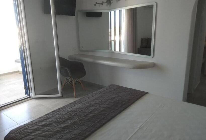 غرفة قياسية, Nikoletta Studios