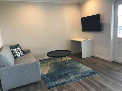 海の見える1ベッドルームアパートメント, Clouds Montville