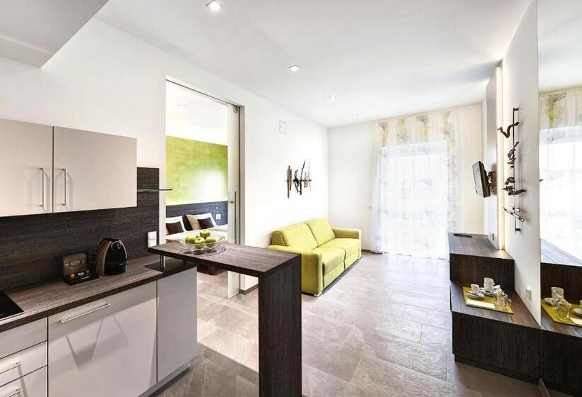 דירת חדר, Eee Hotel Marchtrenk