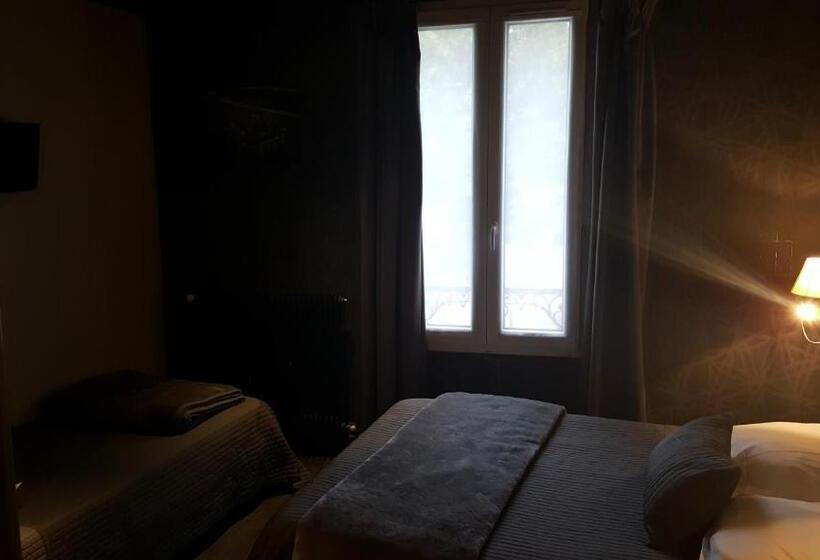 Номер Стандарт Трехместный, Café Hôtel De L Avenir