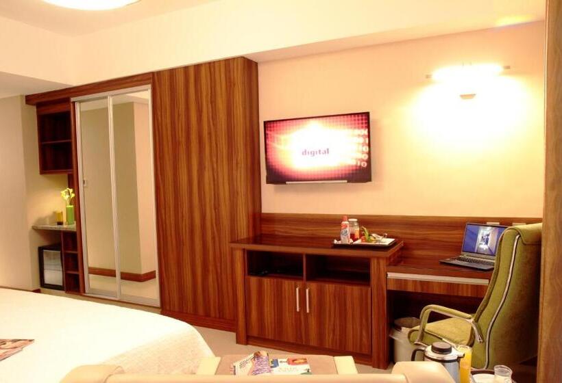 غرفة تنفيذية, Central Park Tower Resort