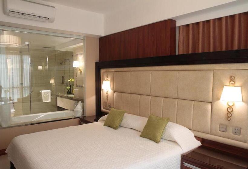이그제큐티브 룸, Central Park Tower Resort