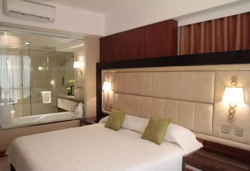 エクゼクティブルーム, Central Park Tower Resort