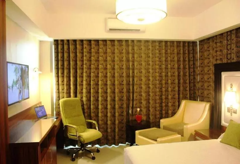 エクゼクティブルーム, Central Park Tower Resort