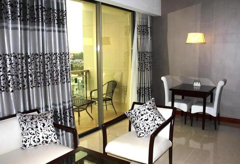 자쿠지 스위트, Central Park Tower Resort