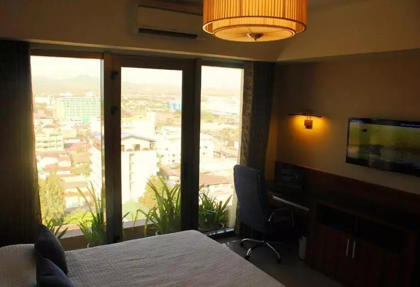 エクゼクティブルーム, Central Park Tower Resort