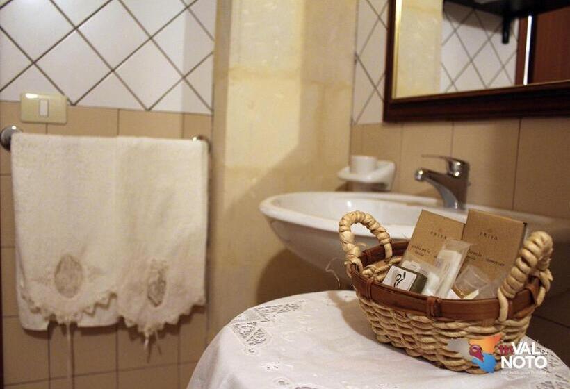 발코니가 있는 스위트, Feudo Bauly