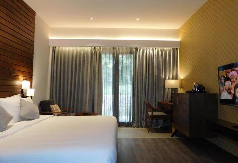 Standard Room Garden View, The Golkonda Resort And Spa