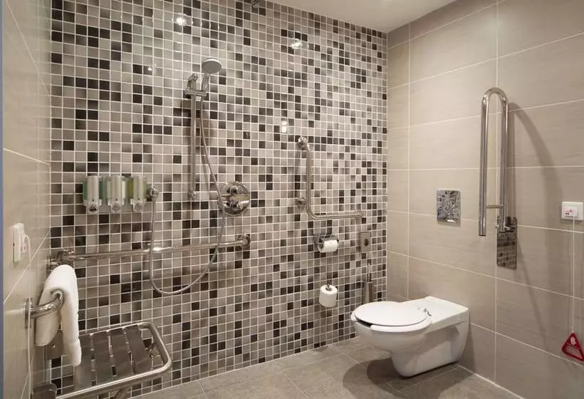 اتاق استاندارد, Hampton By Hilton Moscow Strogino