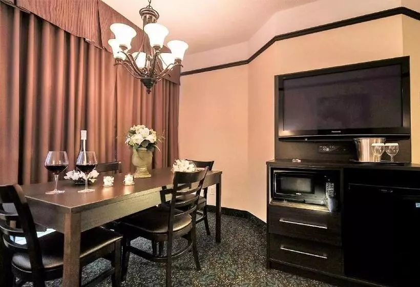 キングサイズベッドのデラックスルーム, L Escale Hôtel Suites