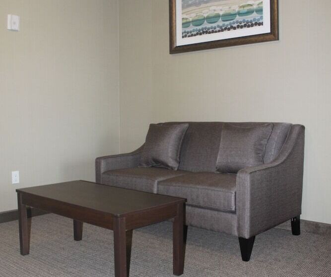Люкс 2 Спальни, Meridian Inn & Suites Lloydminster