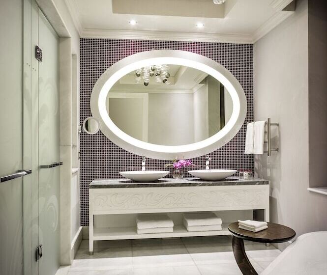 سوئیت جونیور با چشمانداز کوهستان, Pik Palace, Shahdag, Autograph Collection