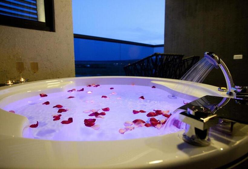 اتاق استاندارد, Wolken Lodge